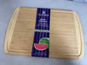lot 274 image: New Large Kona Groove Bamboo Cutting Board
