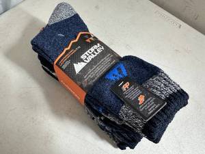 lot 279 image: 4 New Pair Performance Boot Socks