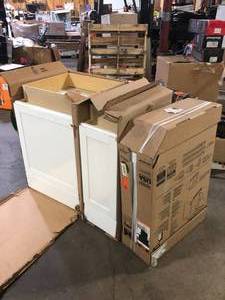 lot 20 image: Lot of Assorted Kitchen Cabinets Various Models and Conditions  Customer Returns See Pictures