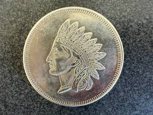 lot 38 image: 1 Oz Silver Round .999 Fine Silver