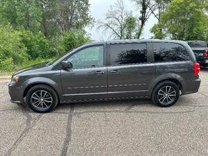 2015 DODGE GRAND CARAVAN SXT PLUS *ONE OWNER* (NO RESERVE)