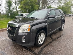 lot 9 image: 2013 GMC TERRAIN SLE-1 All Wheel Drive (NO RESERVE)