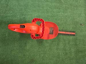 lot 42 image: Black & Decker Trimer (USED like new)