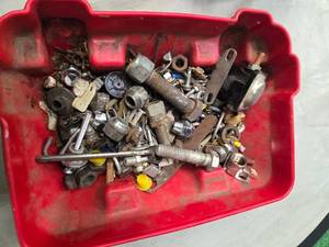 lot 65 image: Lots of nuts and bolts (USED)
