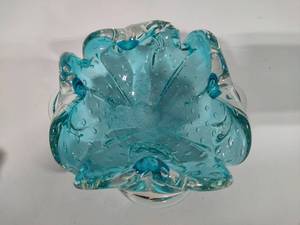 lot 24 image: Murano Glass Art Candy Dish