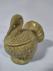 lot 36 image: La Dolce Vita Turkey Collection Cookie Jar