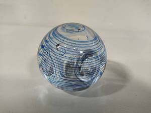 lot 48 image: Blue Line Swirl Paperweight