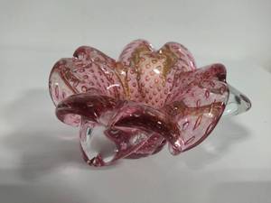 lot 54 image: Murano Bullicante Art Glass Bowl