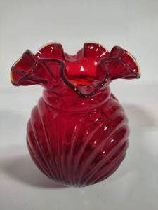 lot 56 image: FENTON Red Bow & Drape Vase