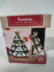 lot 75 image: Fusion Full-Size Wax Warmer
