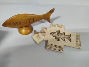 lot 89 image: IXOYE Fish Art