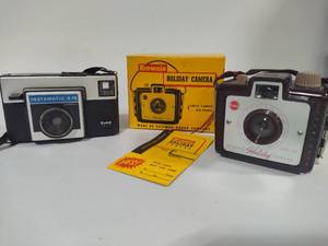 lot 96 image: Vintage Kodak Cameras