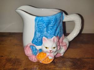 lot 104 image: PMC Porcelain Cat Creamer