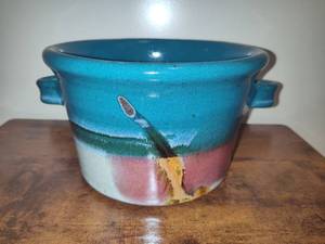 lot 105 image: Chamberlain Two-Handle Pottery Bowl