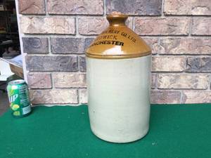 lot 135 image: Vintage Chesters Brewery - Crock Jug - Nice
