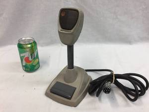 lot 168 image: Vintage Motorola TU532-A Base Station Microphone