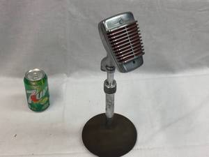 lot 173 image: Vintage Dynamic Microphone #51 - With Stand