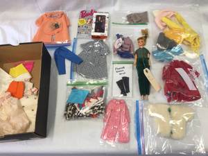 lot 213 image: Vintage 1966 Francie Barbie Doll with Barbie Clothes