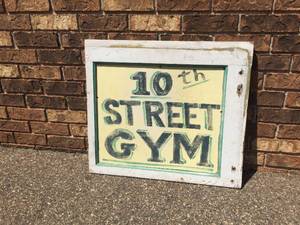 lot 230 image: Vintage 10th Street Gym Wooden Sign - 25 x 22