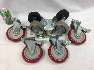 lot 306 image: Group Hard Rubber Castor Wheels - Nice