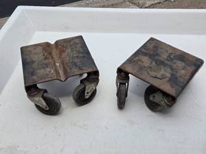 lot 16 image: Set of Industrial Steel Dollies with Casters