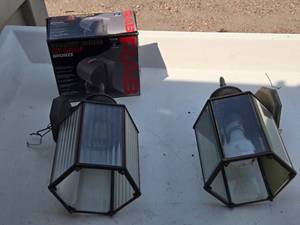 lot 17 image: Set of Outdoor Wall Lights with RAB Quartz Curve Light