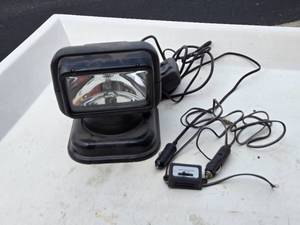 lot 23 image: Rotating Spotlight and a Fan Controller