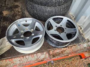 lot 73 image: HiSpec Alloy Rims