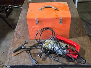 lot 109 image: Milwaukee 12 Gauge Nibbler and Case