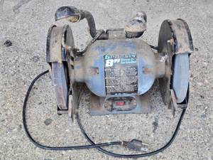 lot 142 image: Genesis 8 Bench Grinder - Works
