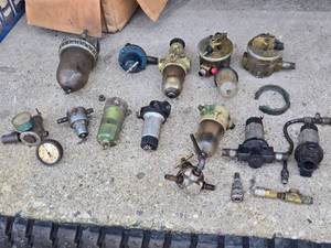 lot 144 image: Pressure gauges, air filters, and lubricators