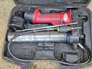 lot 146 image: Legacy 12V Cordless Grease Gun - Needs Retaining Washer to keep together - untested