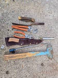 lot 166 image: Lot of Assorted Tools and Hardware