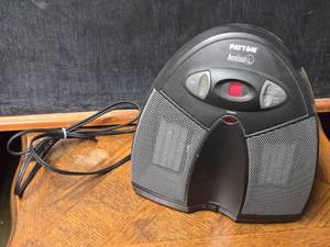 lot 195 image: Patton AccuTemp Plus Electric Heater