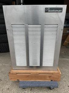 Scotsman FME-804S Flaked Ice Machine