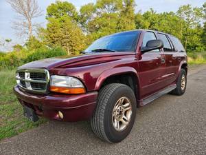 lot 8 image: 2003 Dodge Durango - One Owner