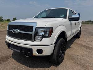 lot 5 image: 2011 Ford F-150 Platinum