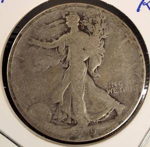 lot 32 image: 1919- P Liberty Half Dollar-RARE