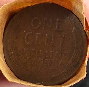 lot 71 image: 50 Lincoln Cent Roll 20s ,30s,40s & 50s