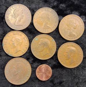 lot 88 image: (7) New Zeland Pennys 1943-1961