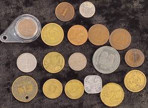 lot 97 image: (18) Foreign Coins - Several Countries
