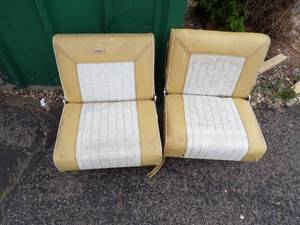 lot 5 image: Pair of Boat Seats with Clamp on Brackets
