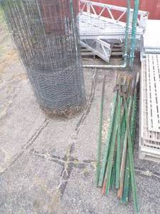 lot 62 image: 15 x 15 Garden Fence with Gate