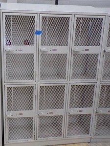 lot 24 image: Metal School Lockers