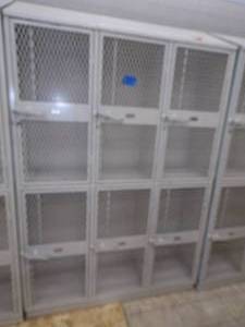 lot 28 image: Metal School Lockers