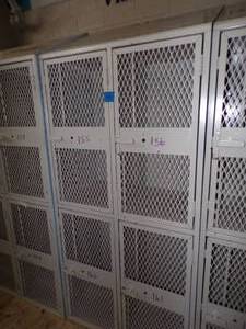 lot 36 image: Metal School Lockers