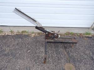 lot 49 image: Trap Thrower