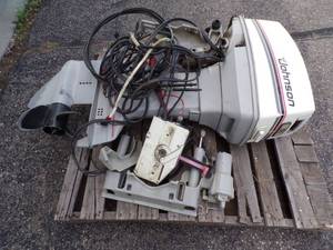 lot 2 image: 1984 Johnson 50 HP Outboard Motor