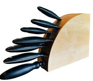 lot 108 image: Michael Graves Cutlery Set with Block