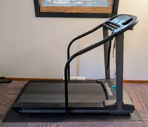 lot 69 image: PaceMaster PaceSelect Treadmill